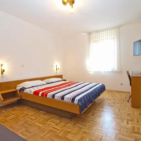 Fuer 3 Personen Ca 20 Qm In Stancija Vinjeri Novigrad, Istrien Istrische Riviera Апартаменты *